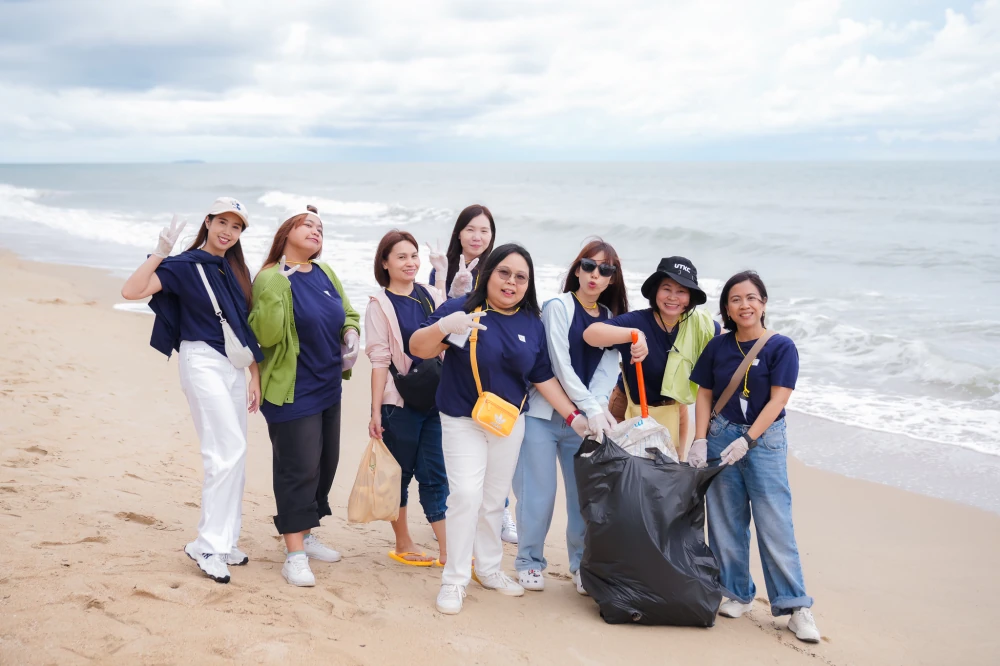 Moshi Moshi Organizes Beach Cleanup Activity Under "Give Back to Earth" Project in Rayong