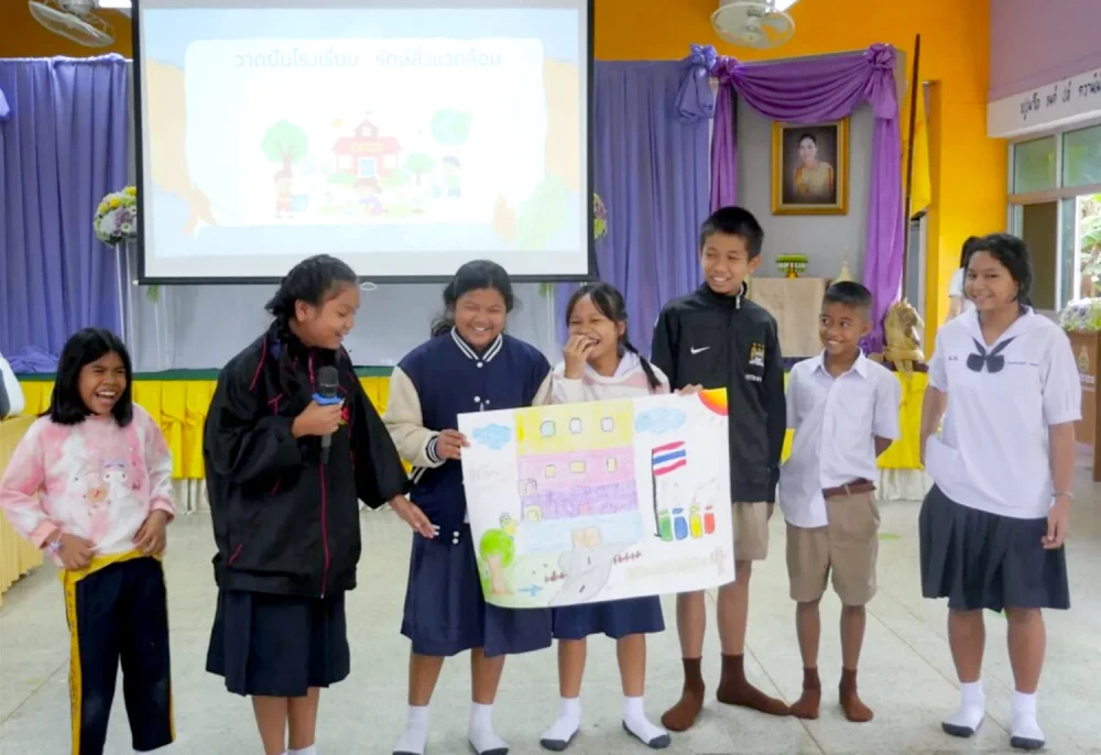 Moshi Moshi Continues "Give Back to Earth" Environmental Education Initiative at Wat Moli School